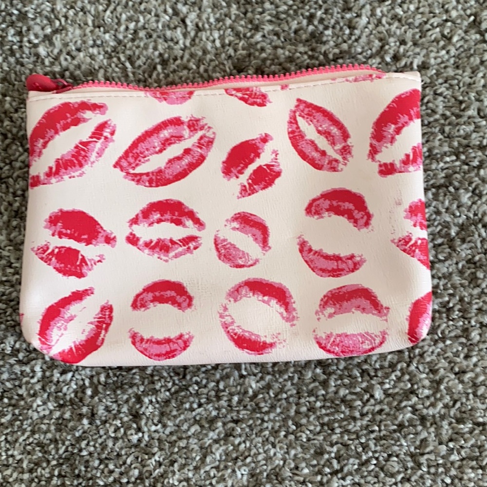 Makeup bag